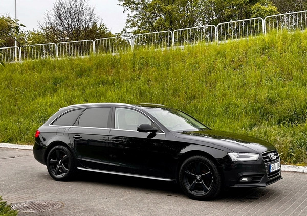 Audi A4 cena 37500 przebieg: 299111, rok produkcji 2013 z Wrocław małe 79